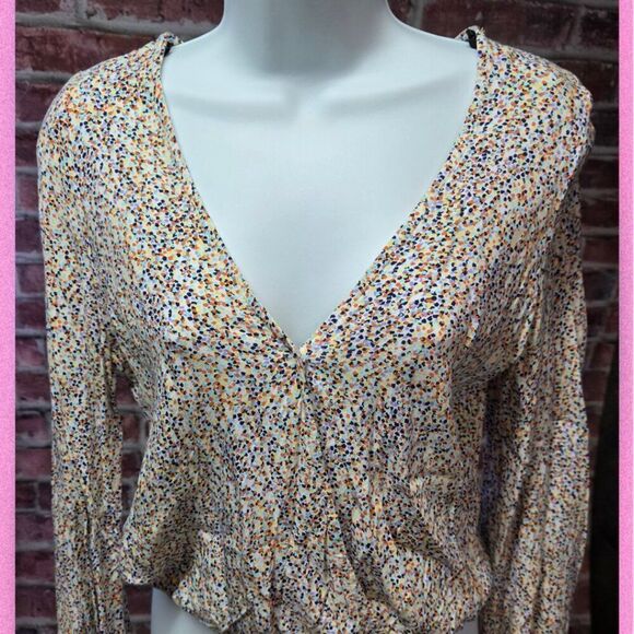 Sadie & Sage Cropped Flare Sleeve Top – Women’s Size XS Multicolor V Neck - Picture 5 of 5